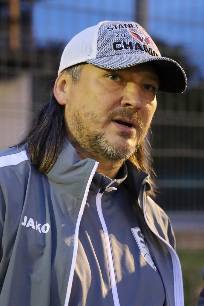 Trainer-Viktor-Enns